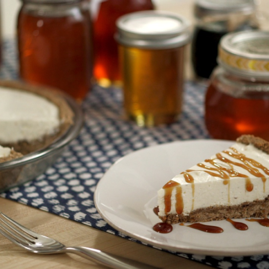 Vanilla Bean Cheesecake Pie with Home-style Honey Crust